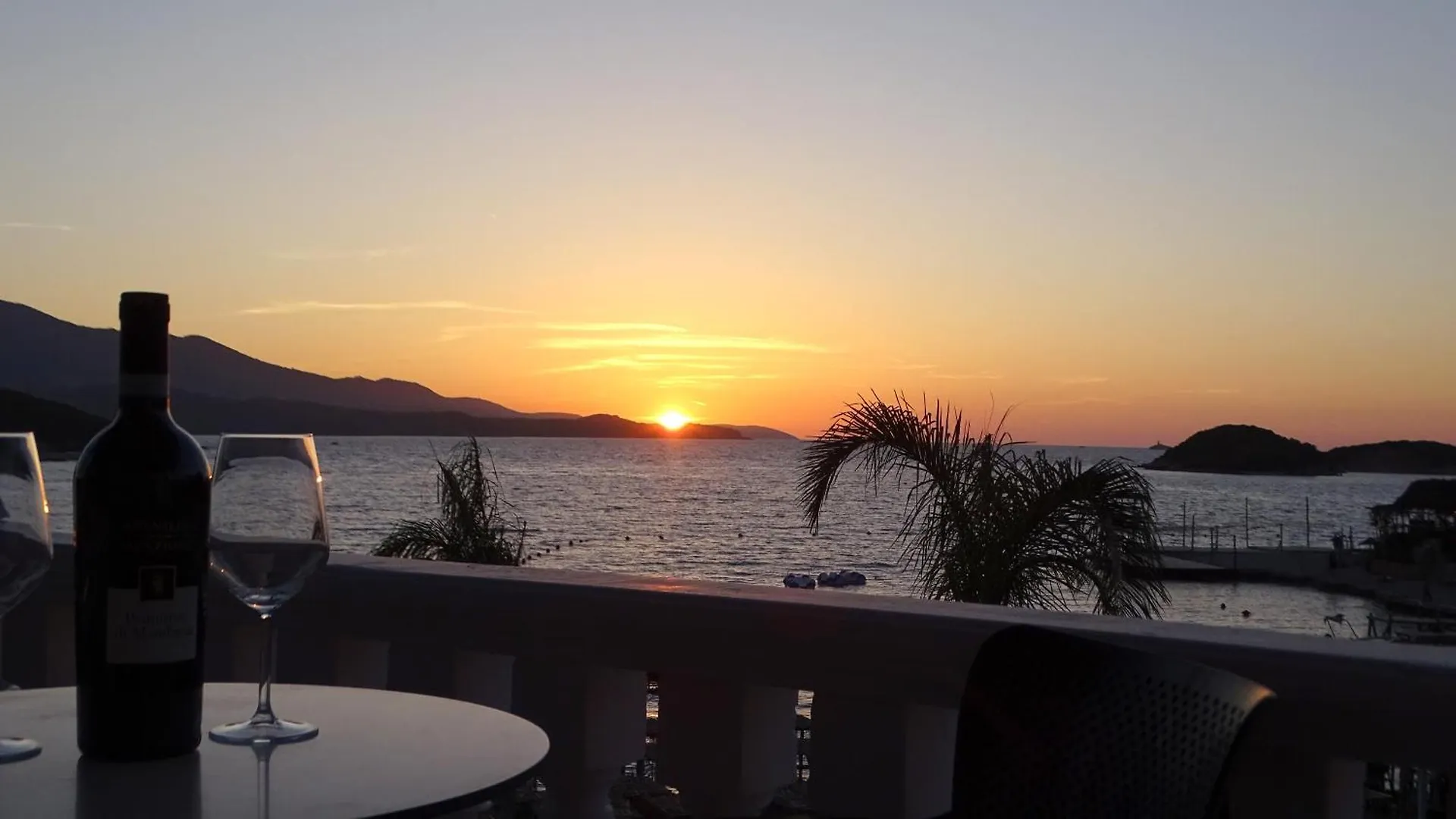 Melina'S Seaside Retreat Aparthotel Ksamil